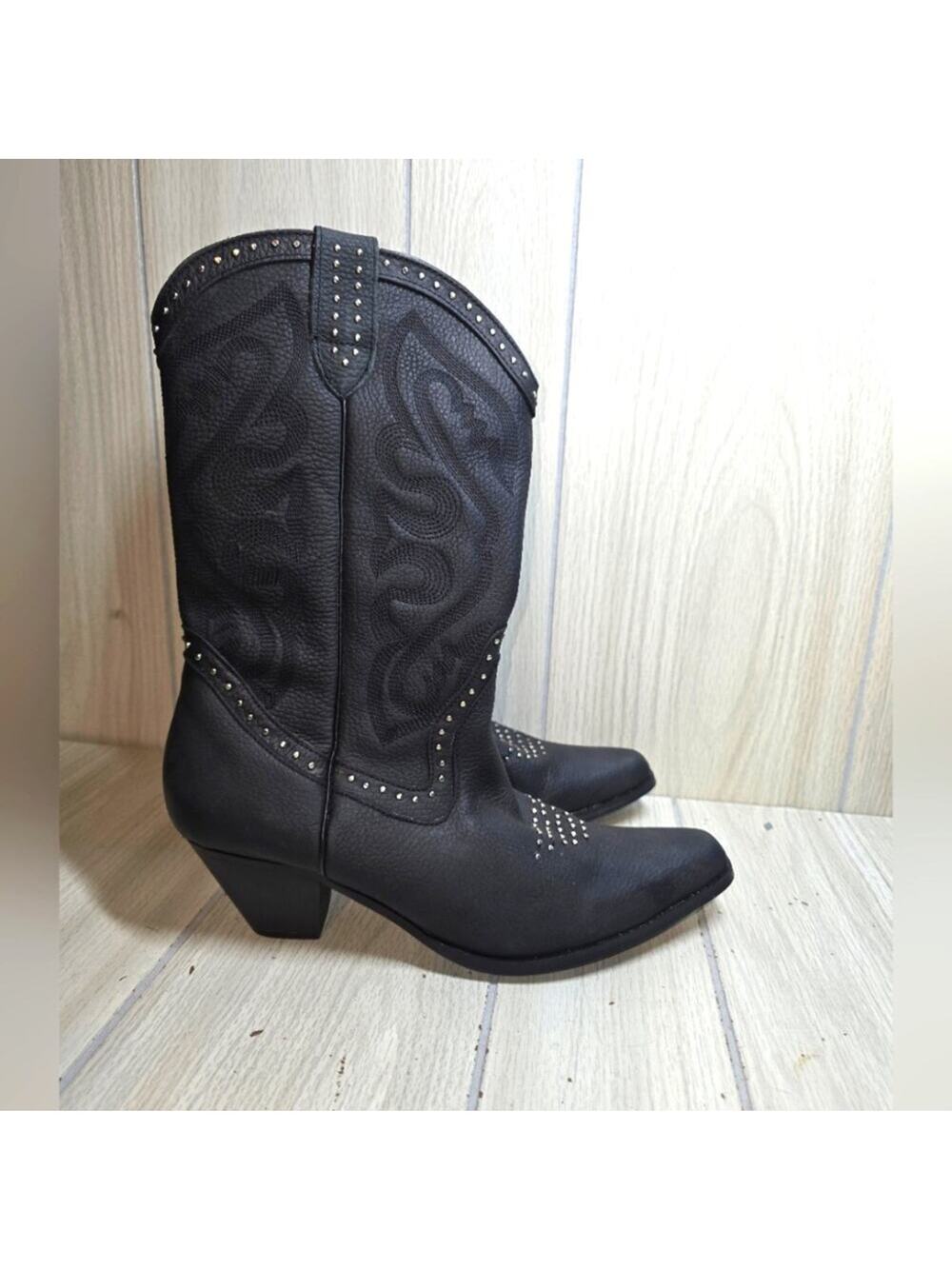 Oak Tree Farms Womens Black Tooled Leather Boots Western Size Silver Studs 9